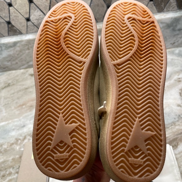 Golden Goose Ballstars Sz 37 NWT - Picture 7 of 8